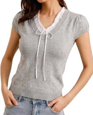 NEW CHOKLATE PARIS lace collar v-neck shirt in grey